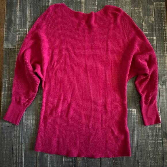Tommy Bahama Women’s Size Medium Bonita Dolman Boatneck Sweater Ribbed Pink - Picture 7 of 8